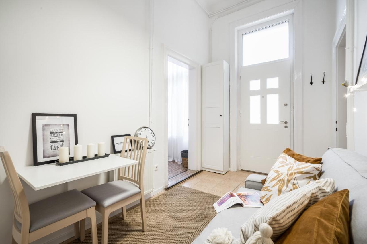 Bpr Delia'S Apartment Budapest Exterior foto