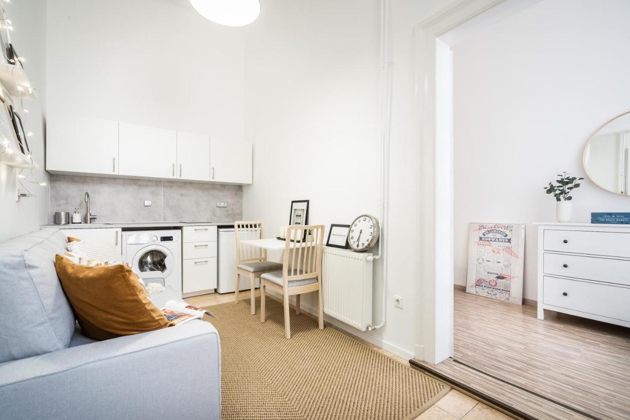 Bpr Delia'S Apartment Budapest Exterior foto